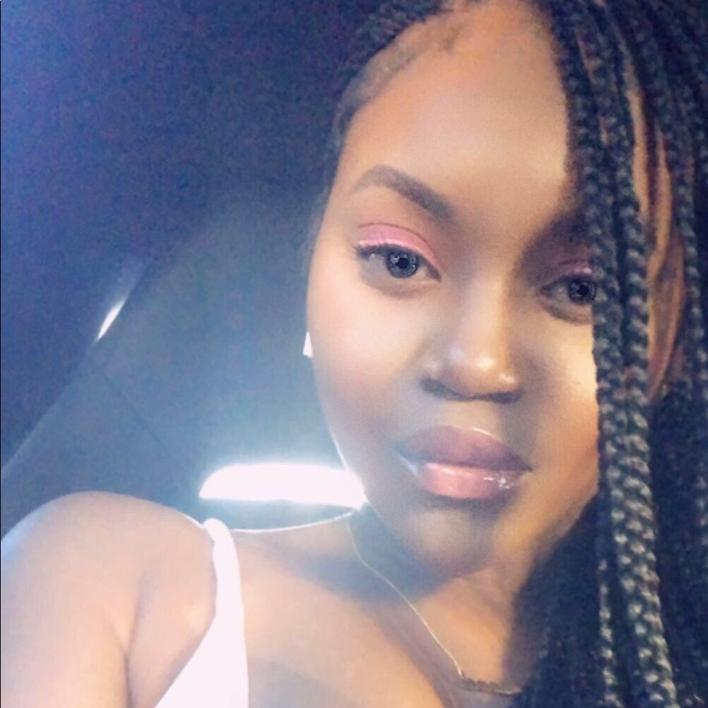 Meet your Posher, Shannel
